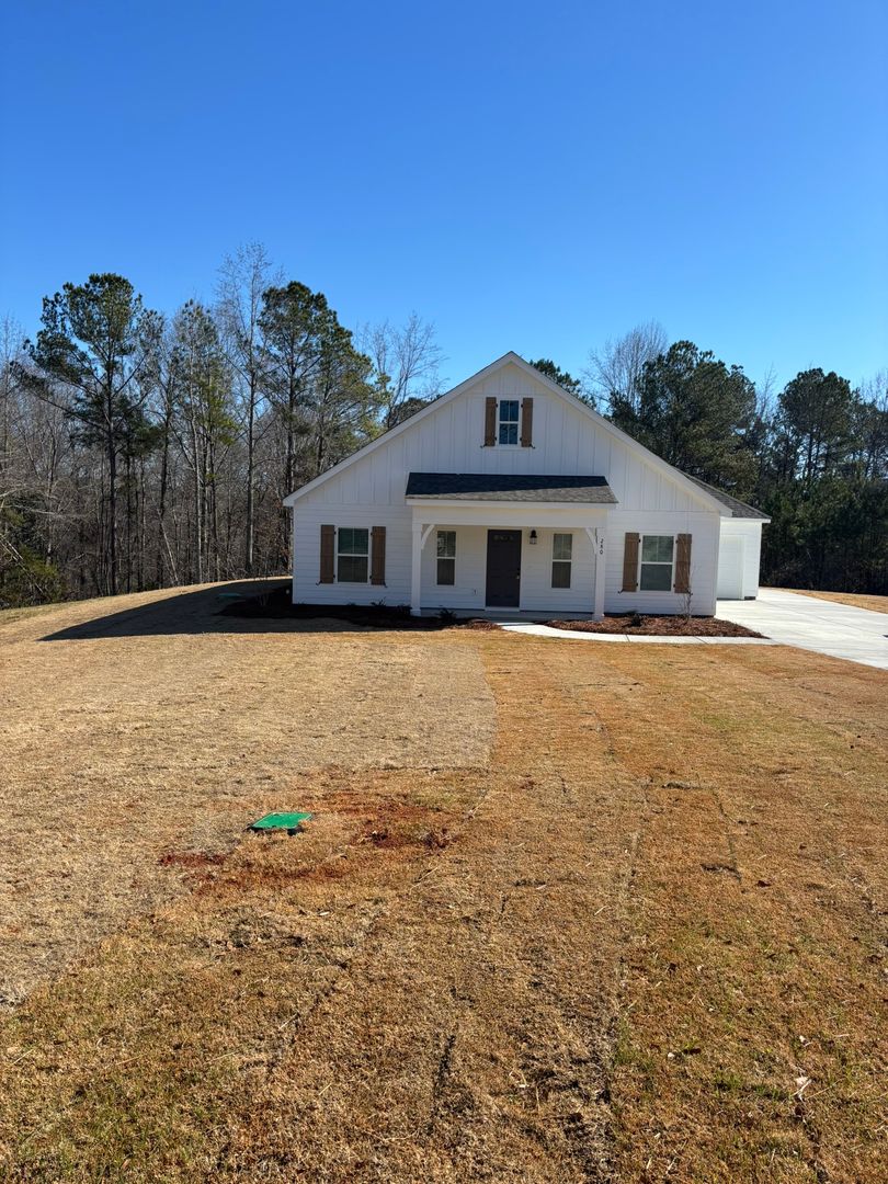 Hamilton House: 280 Young Lane