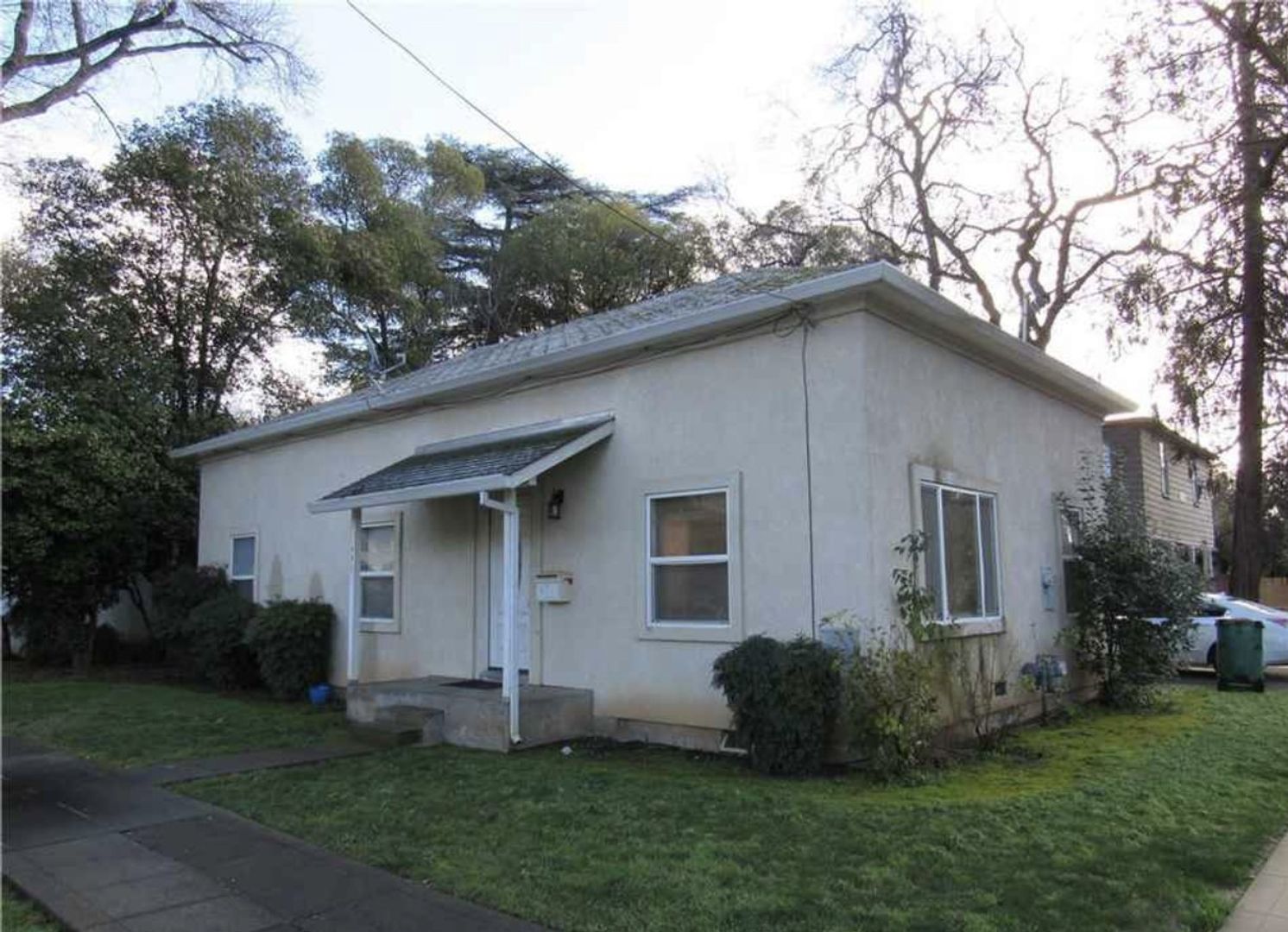 Chico House: 445 W. 6th St.