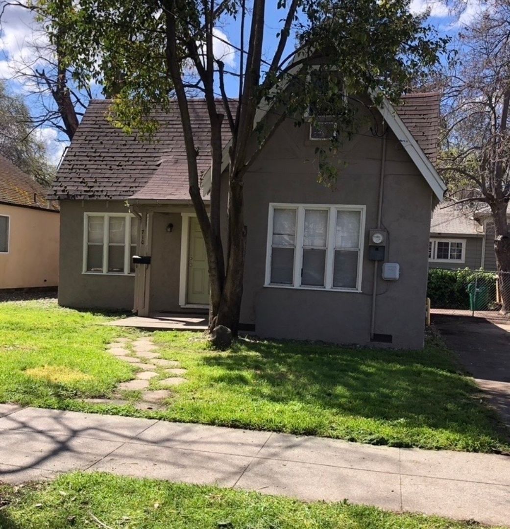 Chico House: 710 Normal st