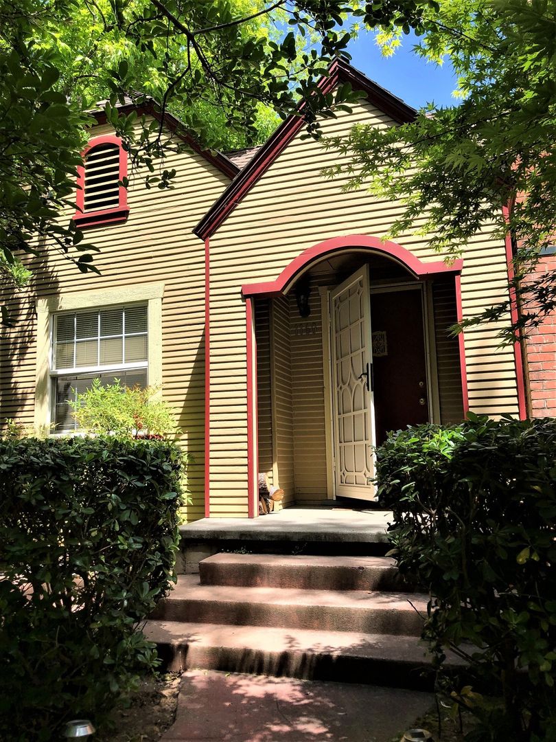 Chico Apartment: 1160 Palm Avenue