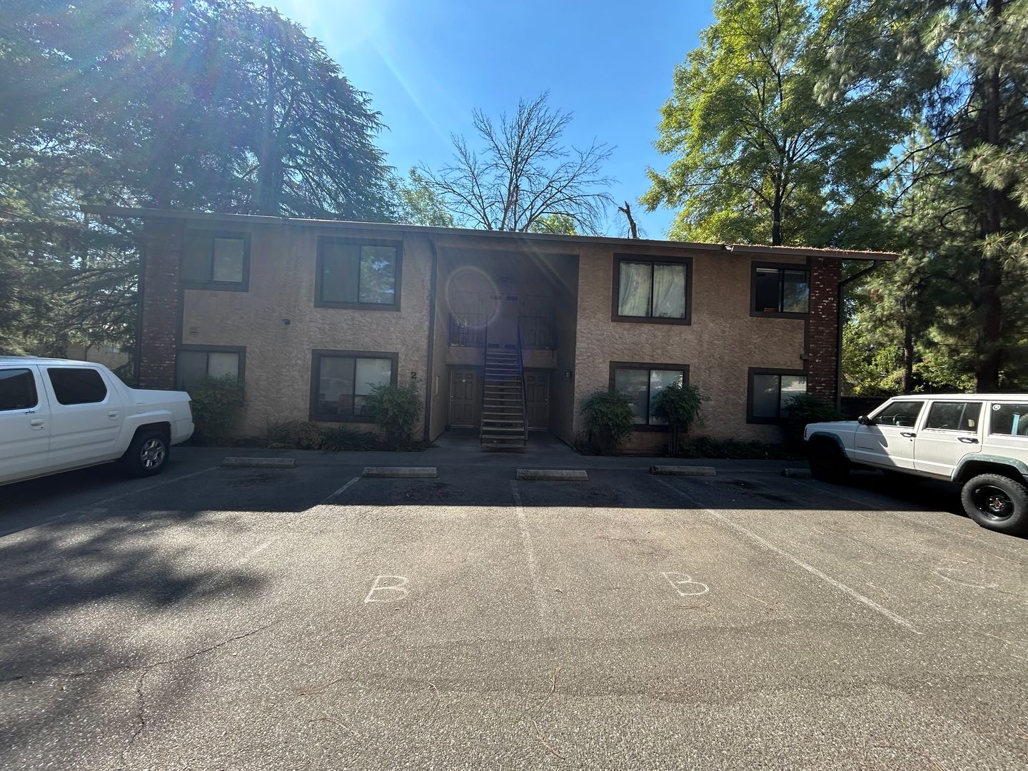 Chico Apartment: 2 Lorayne Ct