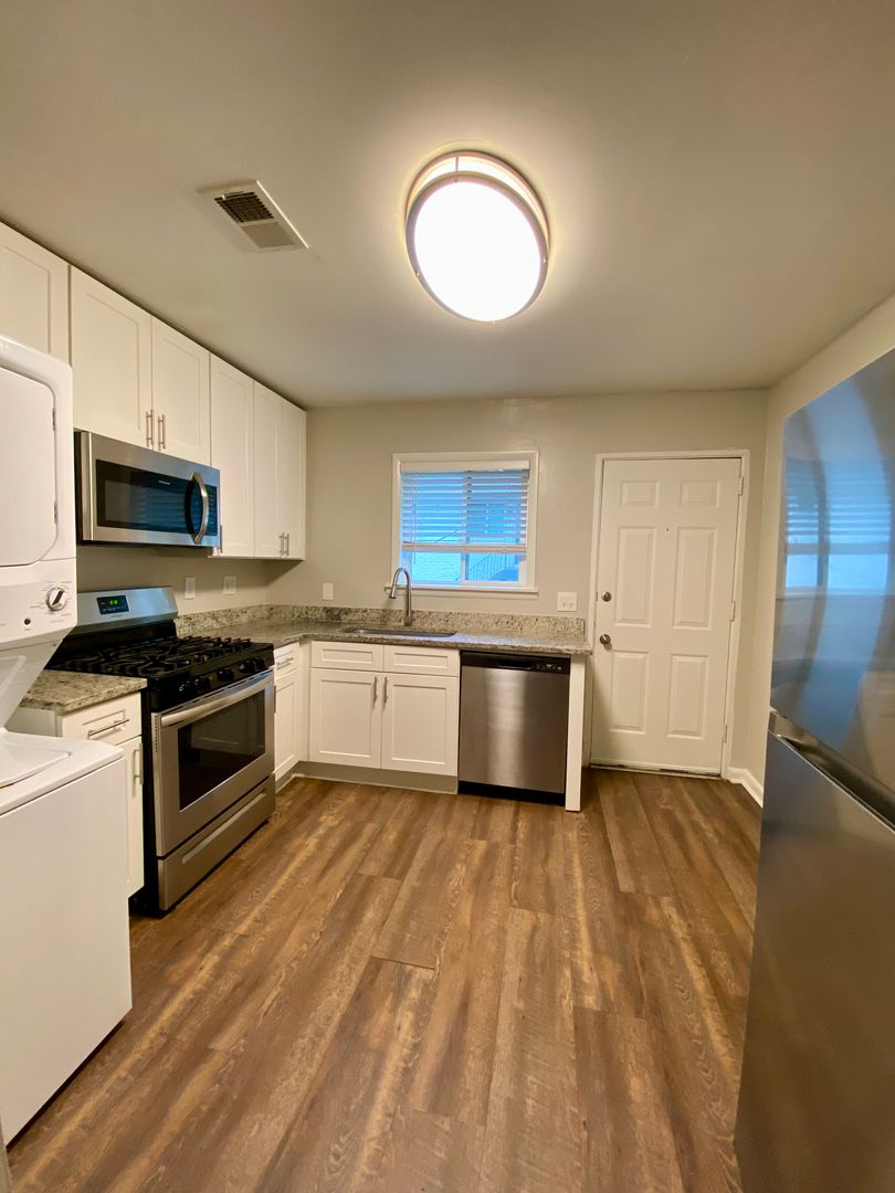 Atlanta Apartment: 469 Oakdale Road