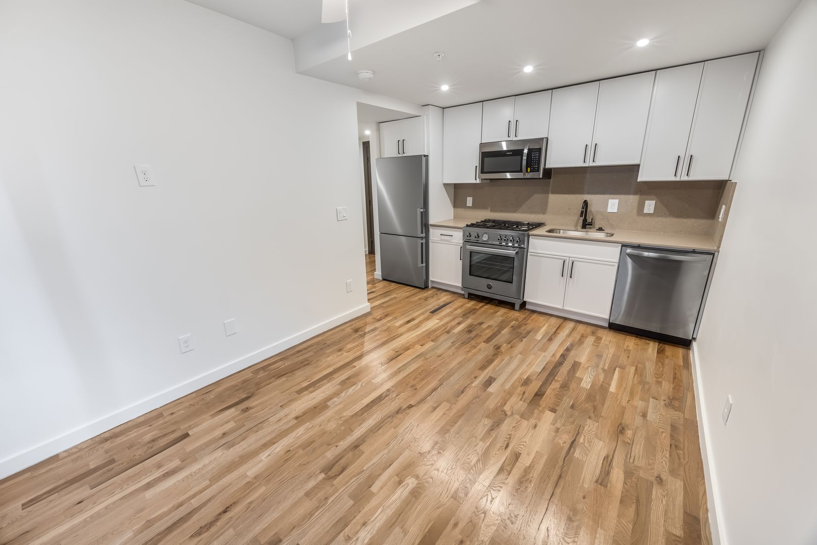 Atlanta Apartment: 788- 800 Greenwood Avenue NE