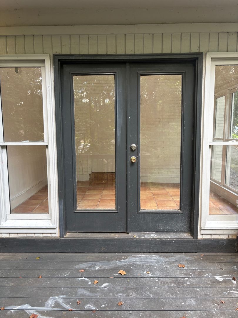 Decatur Apartment: 219 Hillcrest Avenue