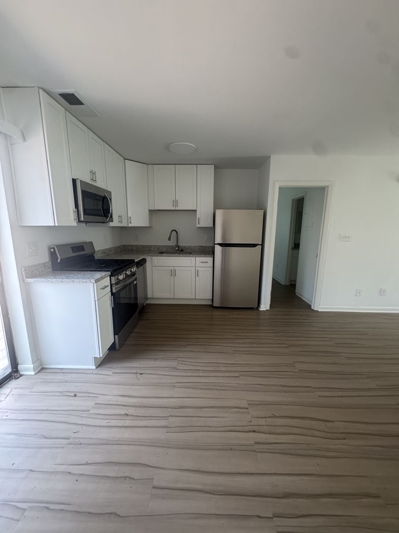 Decatur Apartment: 109-121 Springdale Street