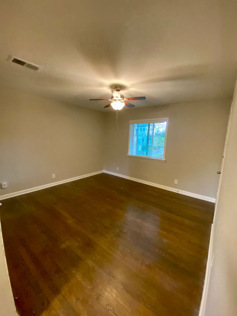 Atlanta Apartment: 469 Oakdale Road