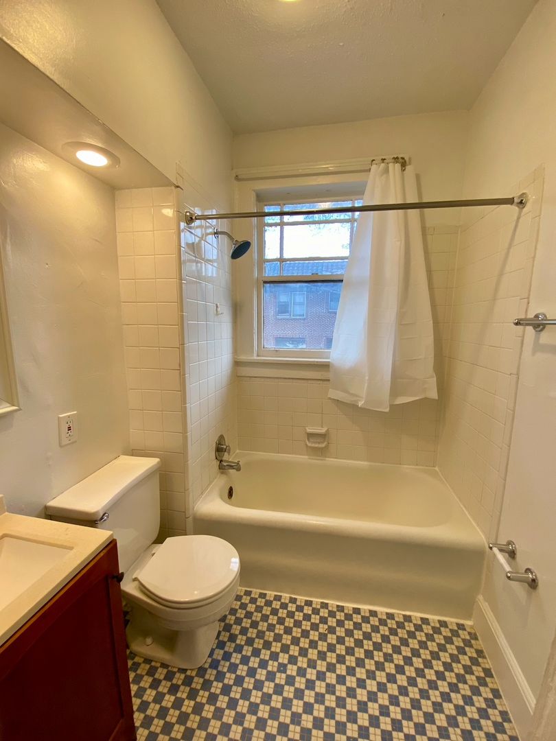 Atlanta Apartment: 788- 800 Greenwood Avenue NE