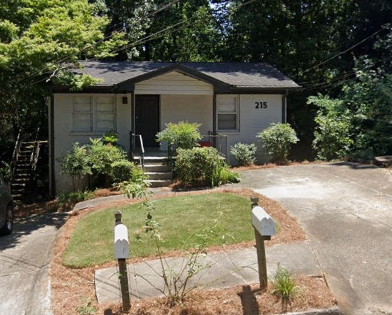 Decatur Apartment: 215 Hillcrest Avenue