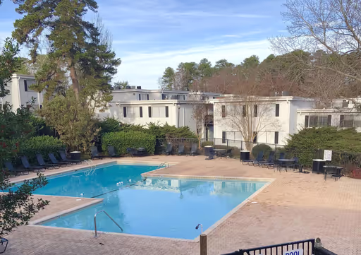 1 Bed 1 Bath - 650 Sq Ft.