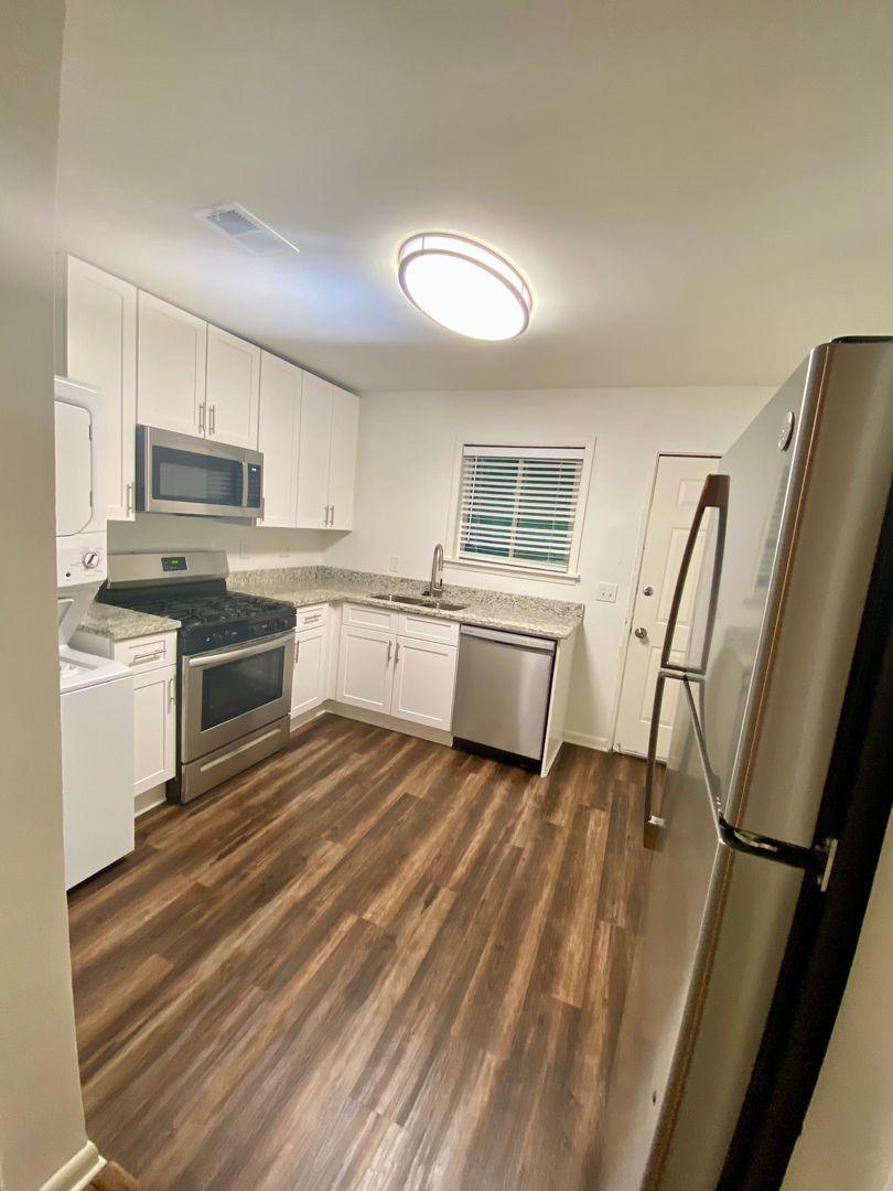 Atlanta Apartment: 469 Oakdale Road