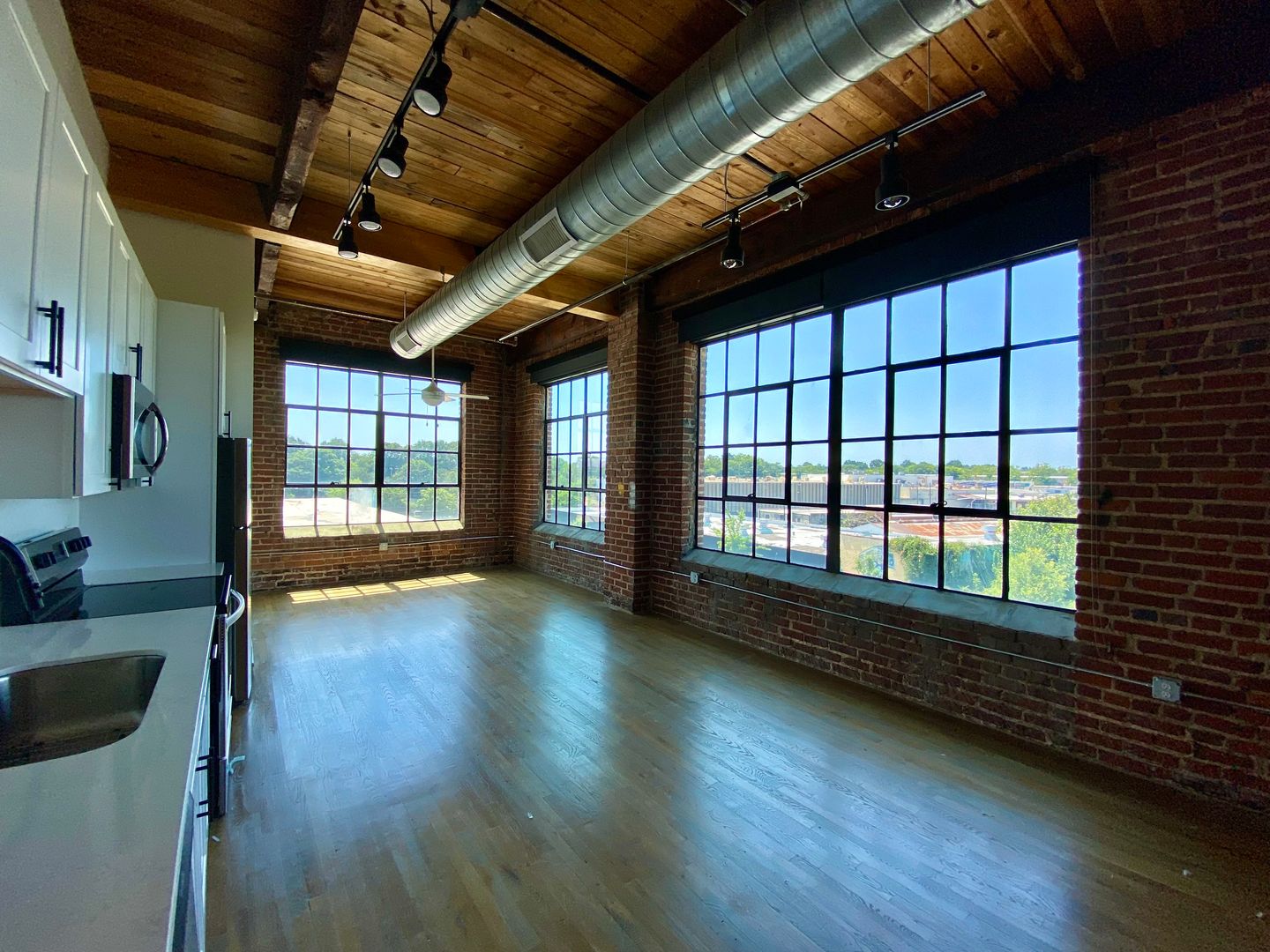 Atlanta Apartment: 565 Northside Drive