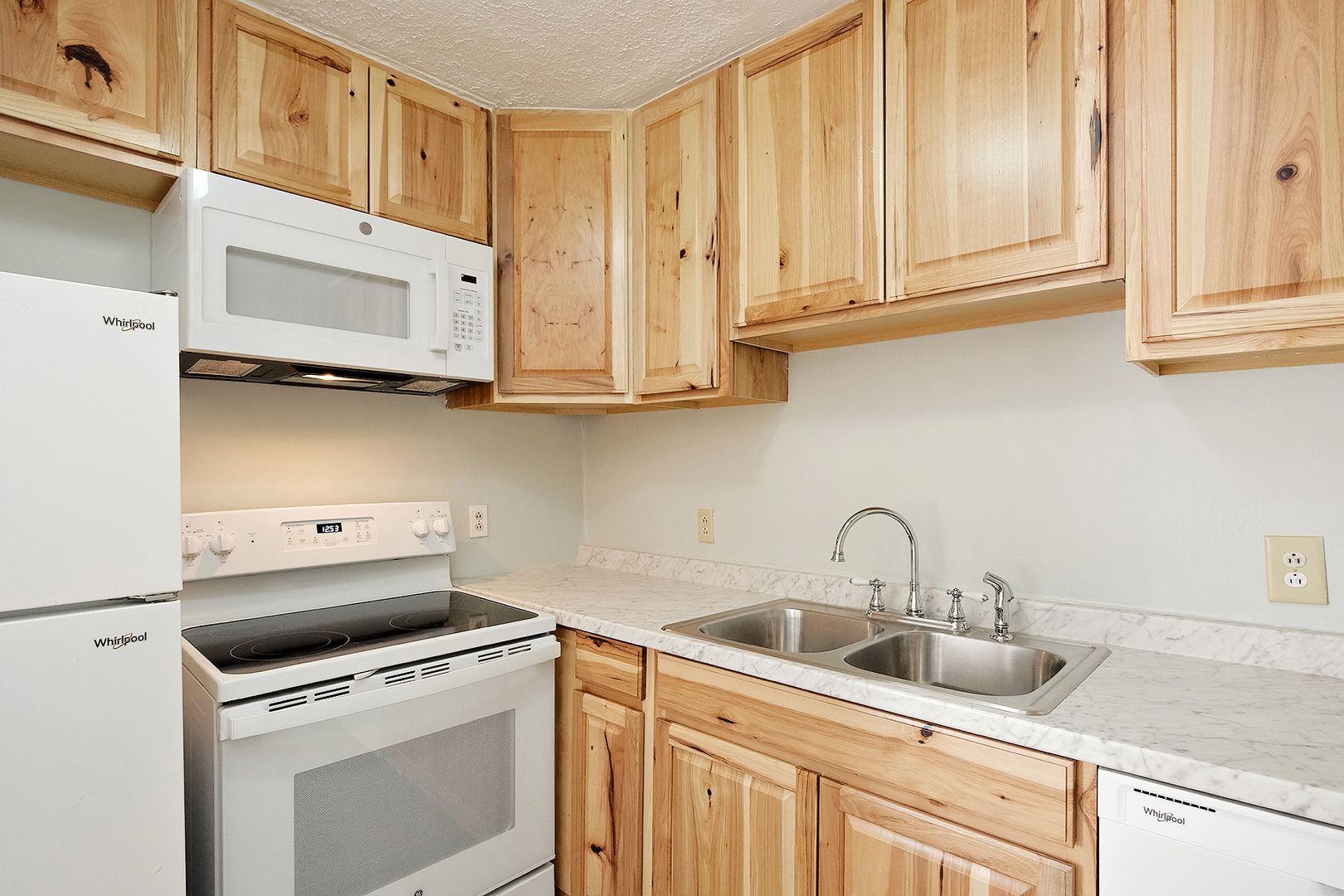 Charlottesville Multiplex: 1406 Chesapeake St #B