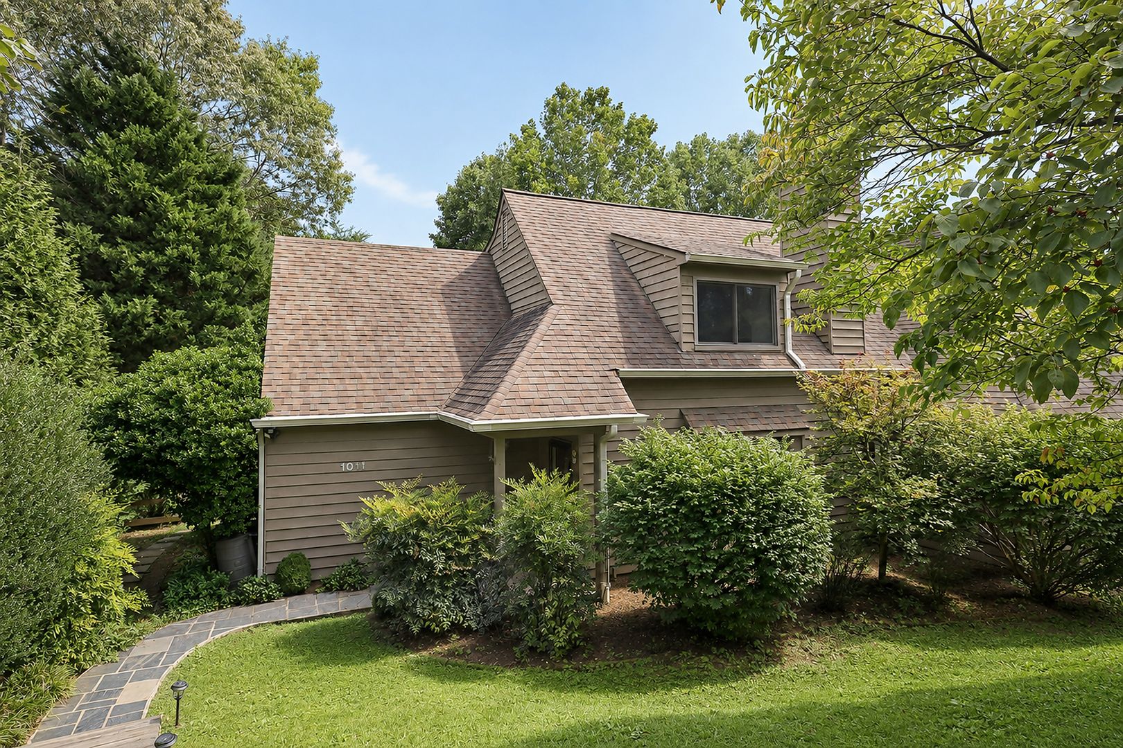 Charlottesville House: 1011 Highlands Dr