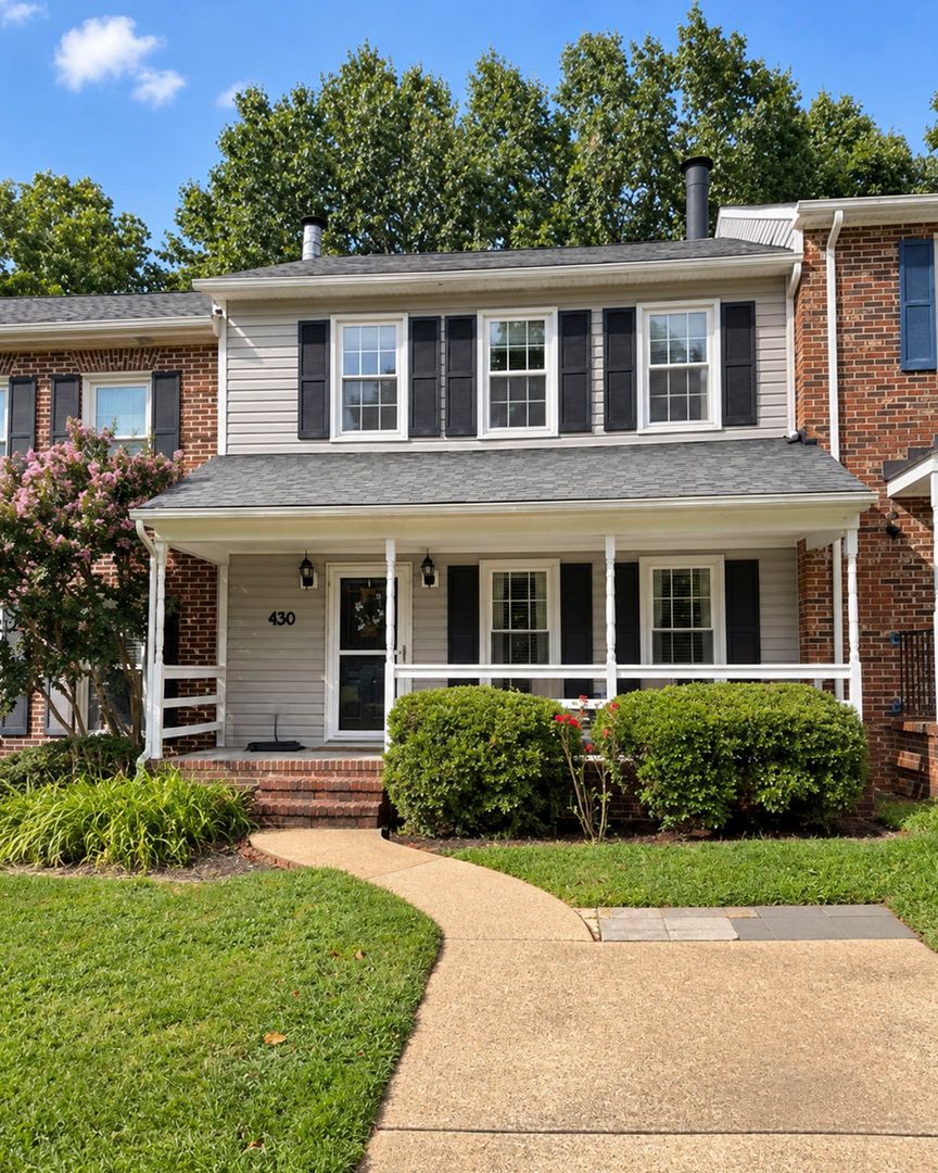 Charlottesville Townhome: 430 Wynridge Dr