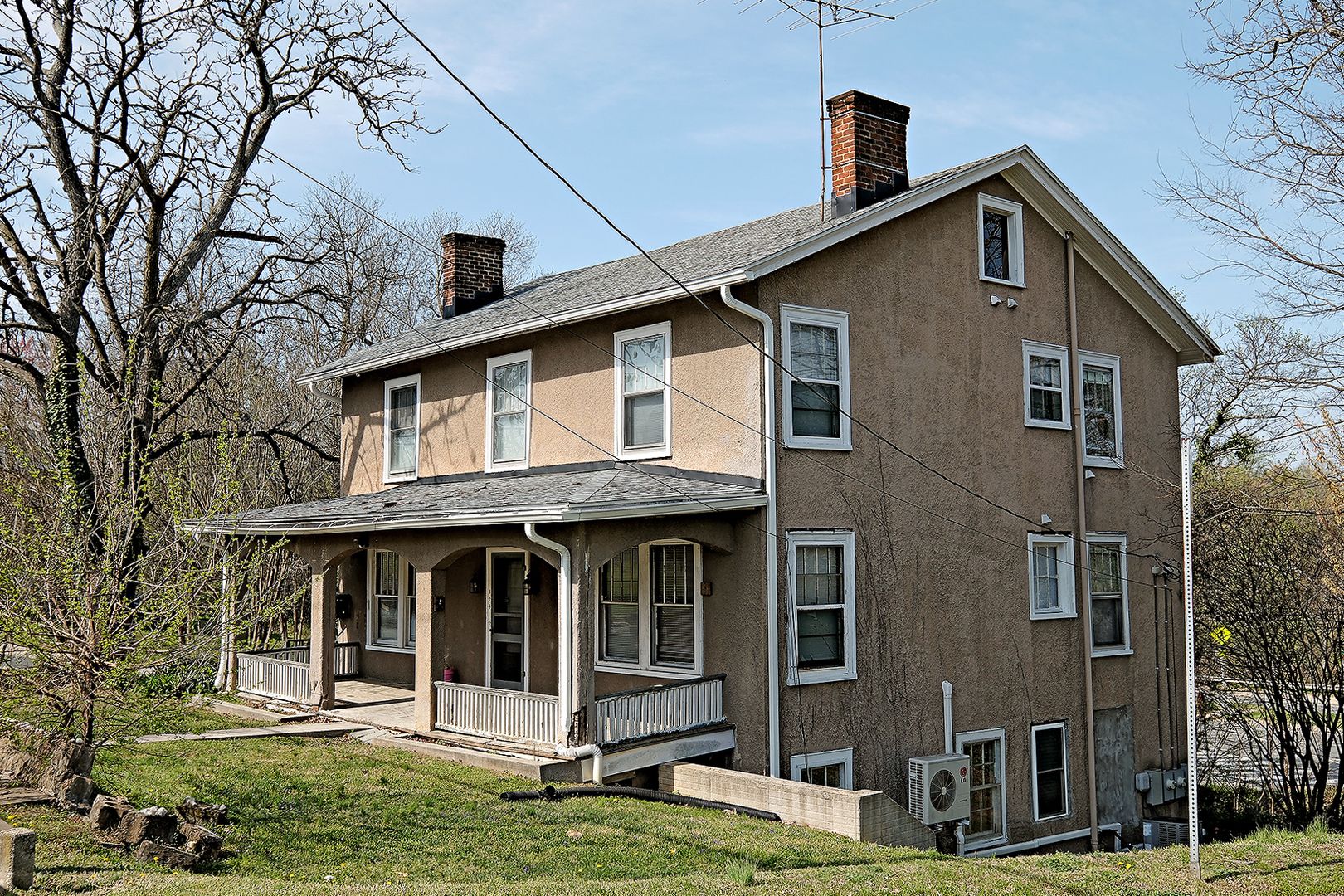 Charlottesville Multiplex: 625 Ridge St #A