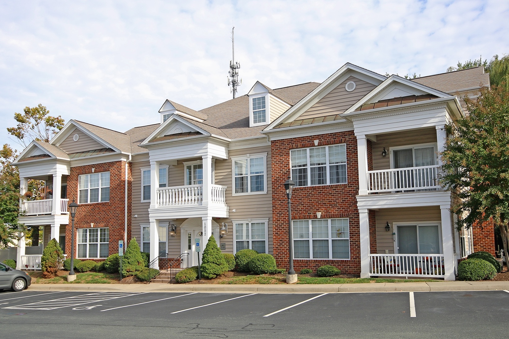 Charlottesville Condo: 1052 Glenwood Station Ln #201
