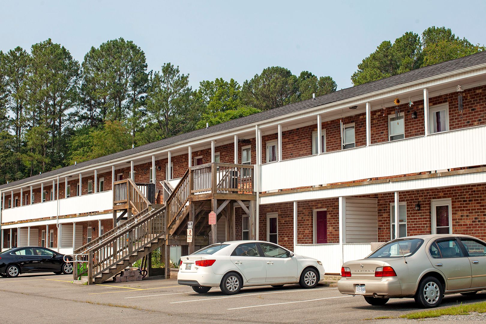 Louisa Condo: 108 Jefferson Hwy #9