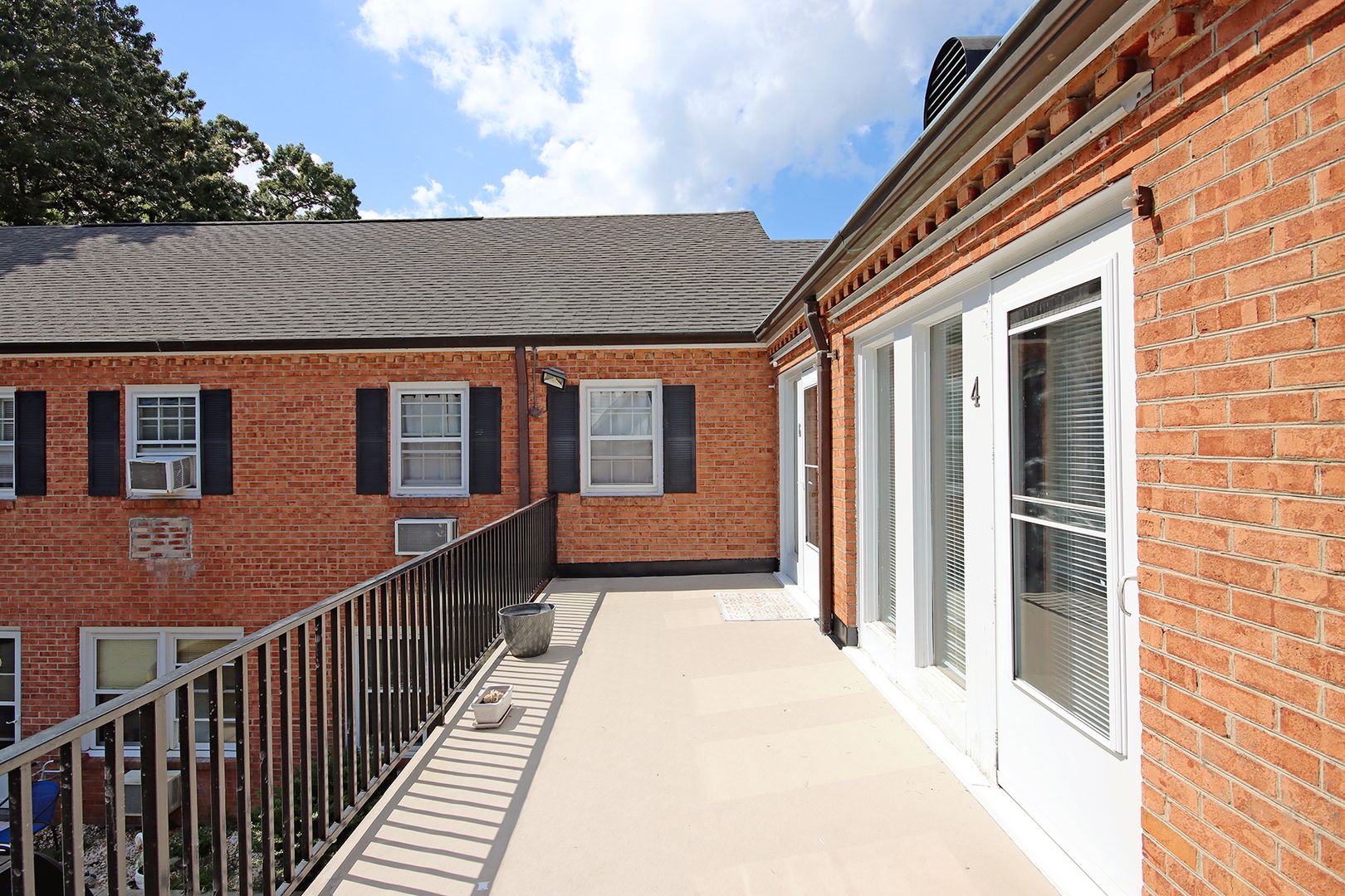 Charlottesville Condo: 2114 Ivy Rd #4