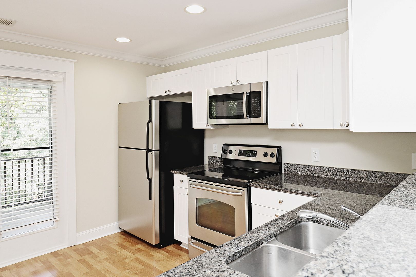 Charlottesville Townhome: 1850 Candlewood Ct #206