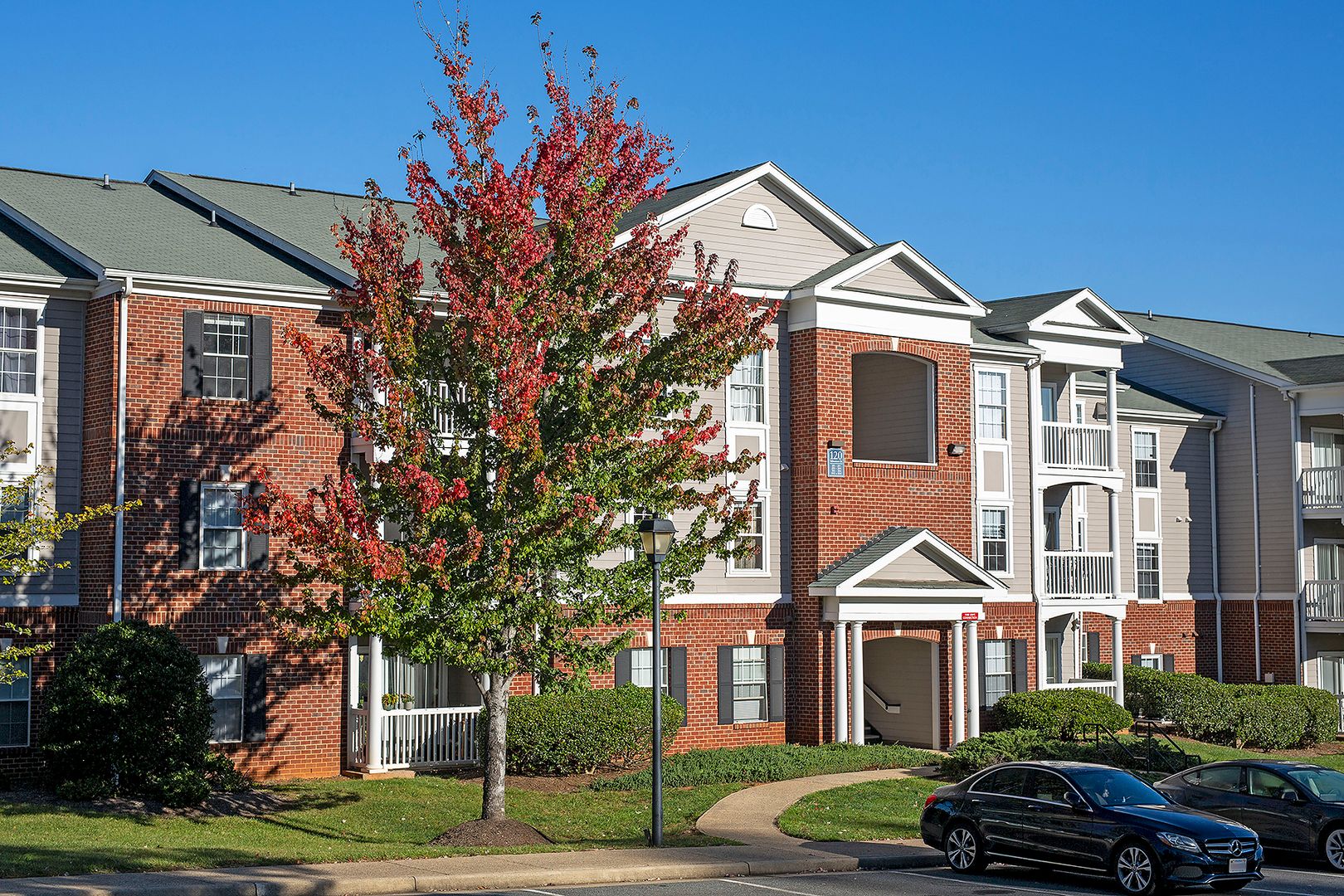 Charlottesville Condo: 120 Yellowstone Dr #301B