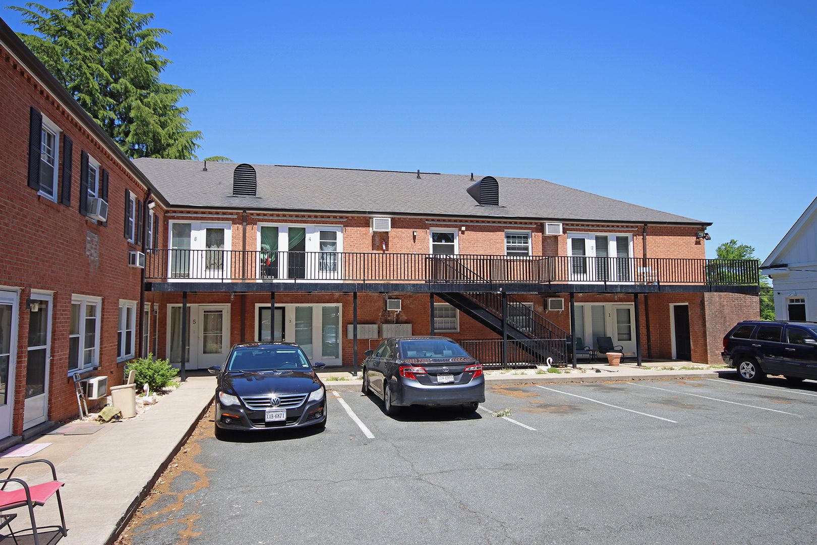 Charlottesville Condo: 2114 Ivy Rd - #7
