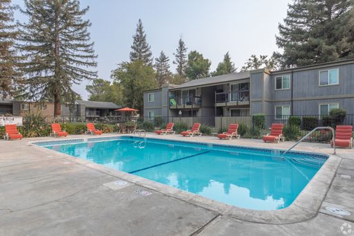 Spacious Ground Floor Unit – photo 1