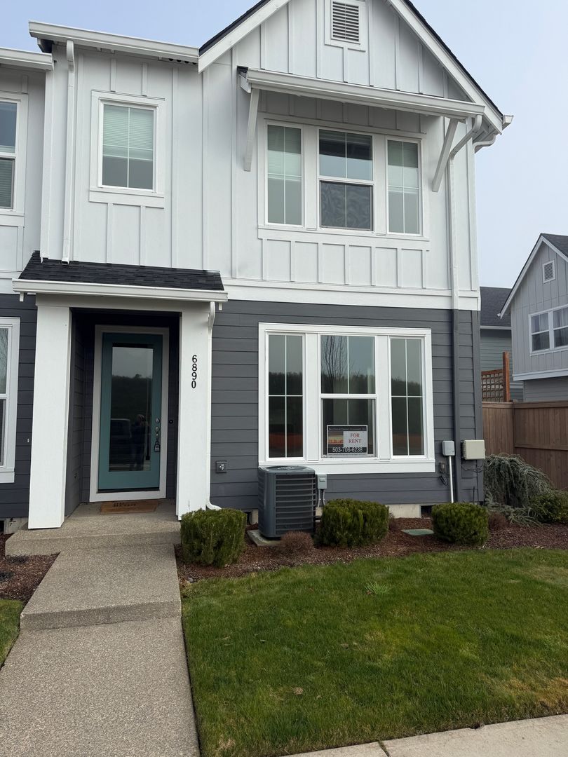 Hillsboro Townhome: 6890 SE Crimson Lane