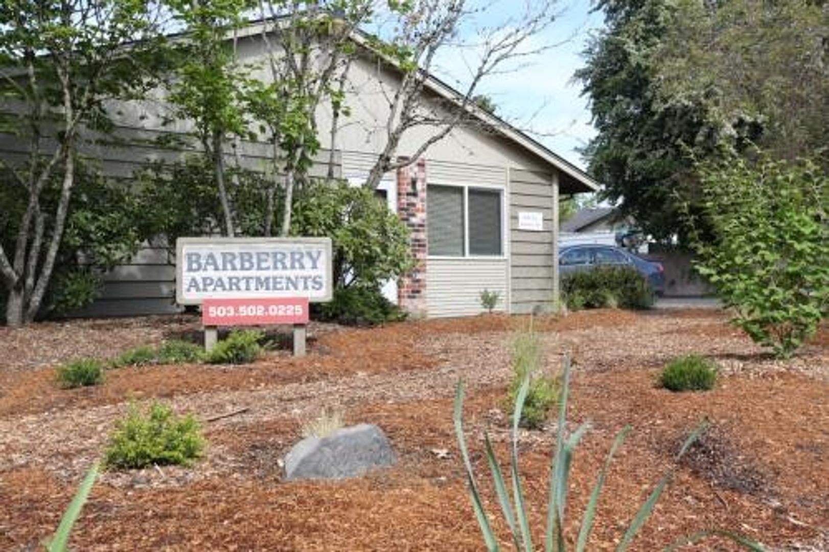 Hillsboro Apartment: 1649 NE Barberry Drive