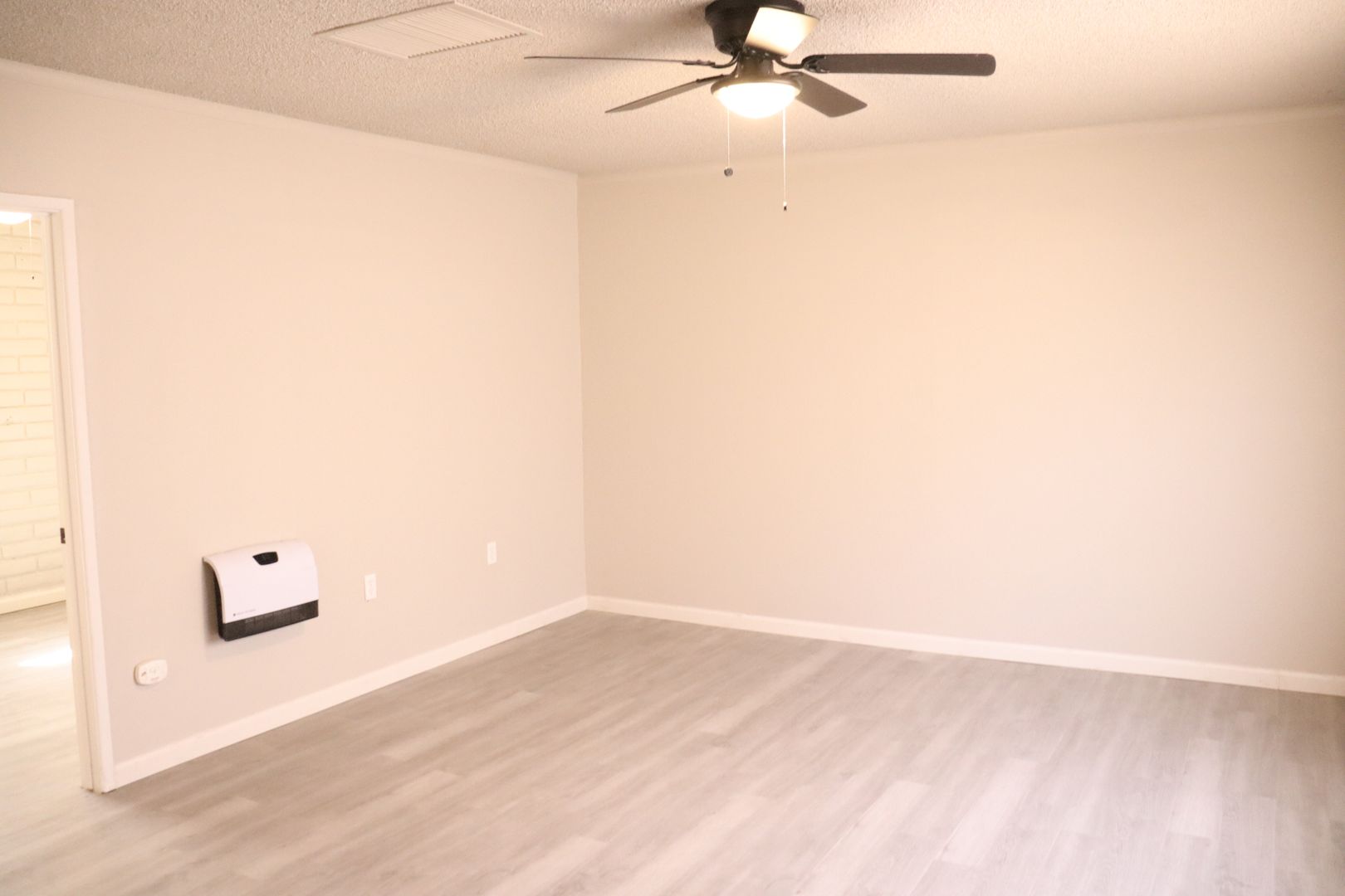 Sierra Vista Apartment: 214-216 North Canyon Dr