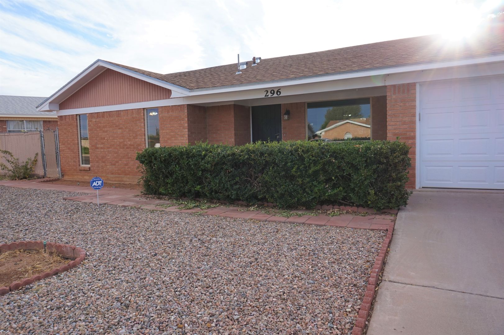 Sierra Vista House: 296 Kings Way