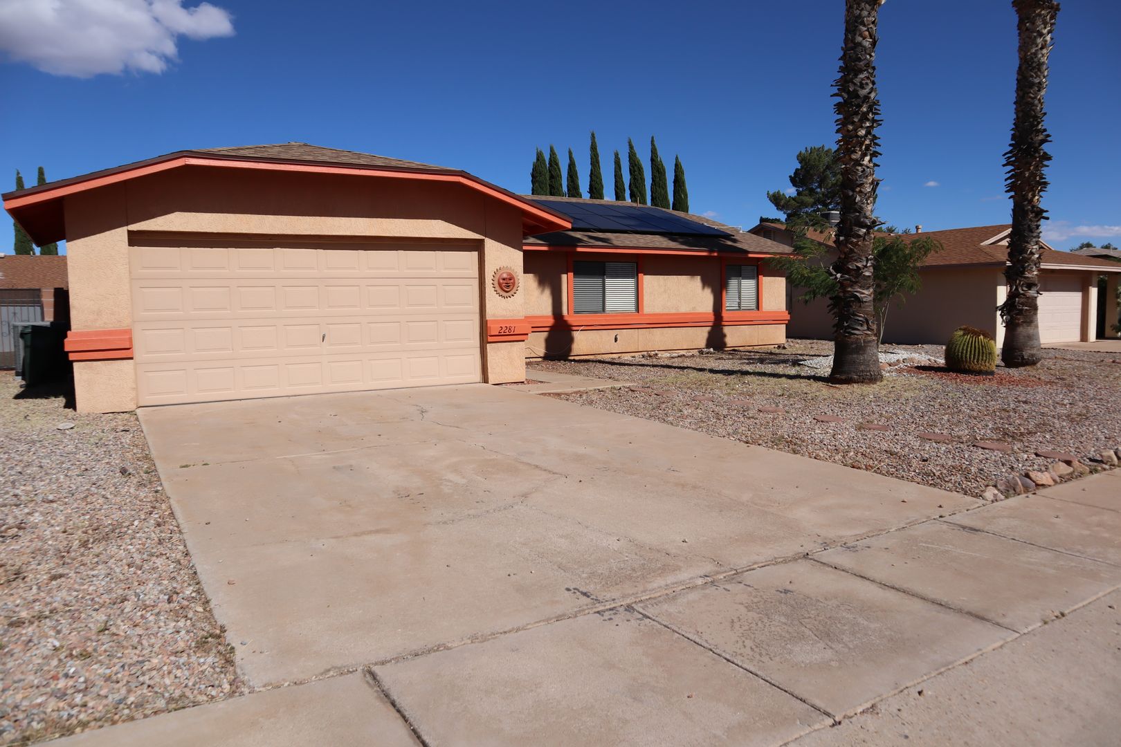 Sierra Vista House: 2281 S Iris Dr