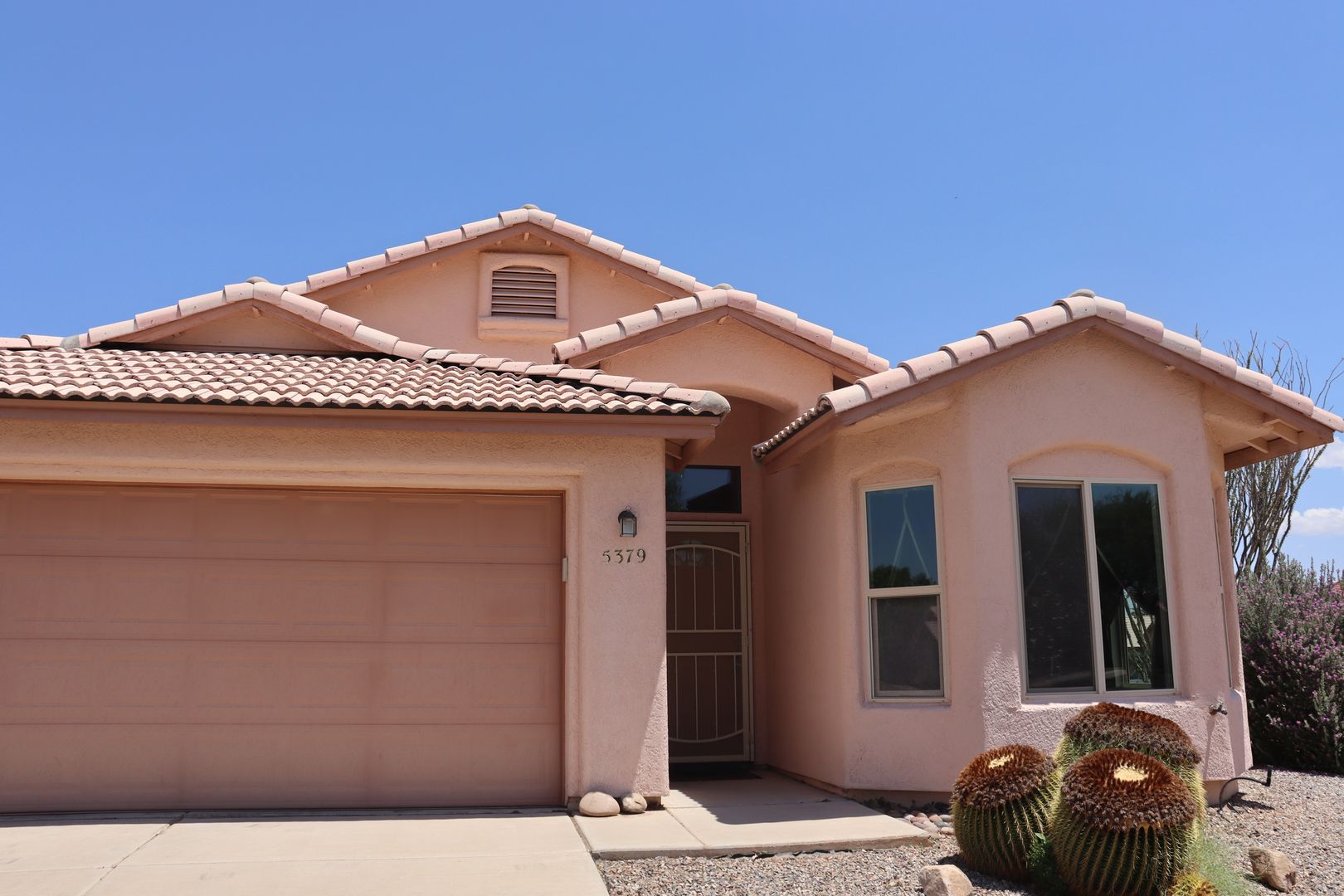 Sierra Vista House: 5379 Almosa