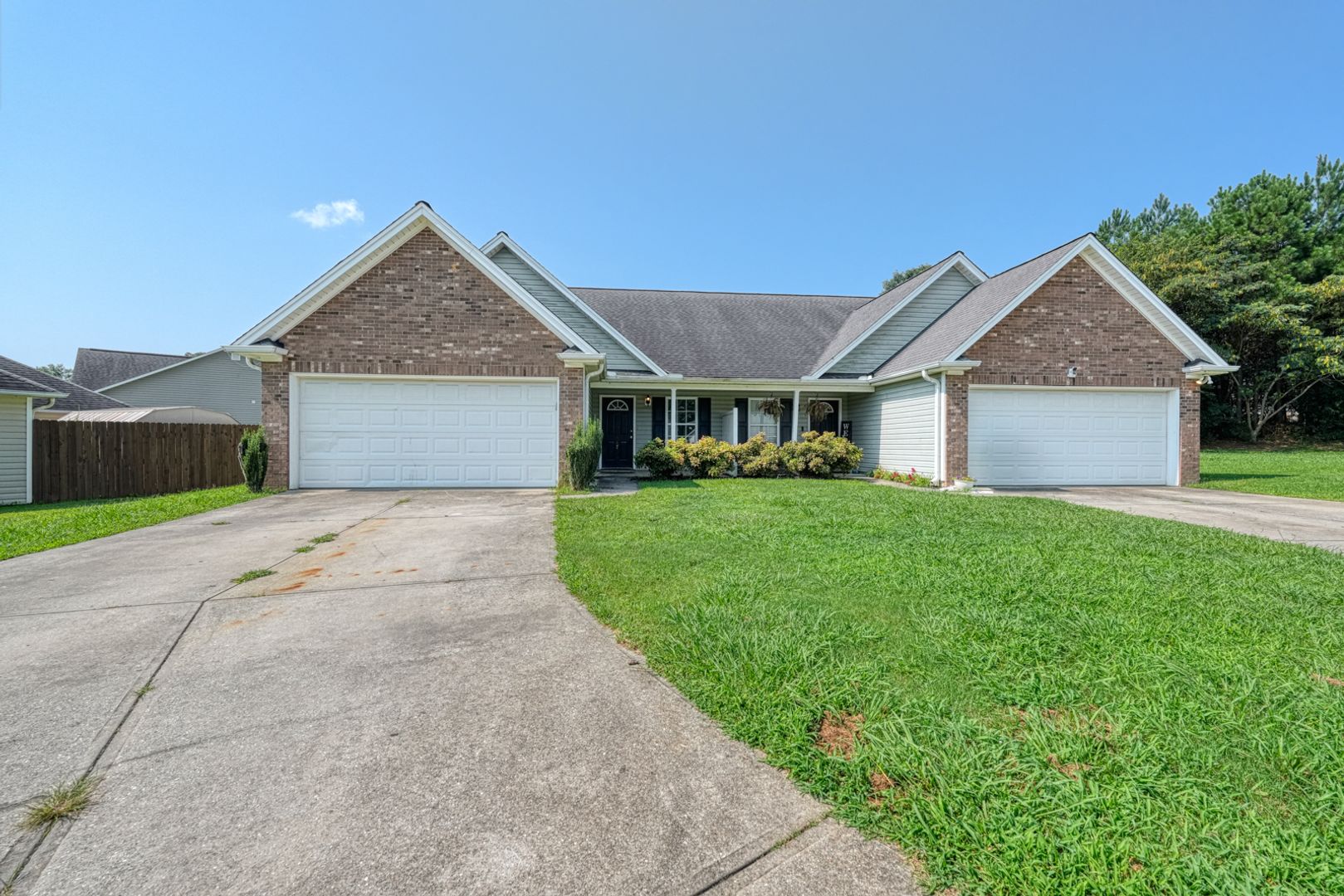 Inman House: 567 Seays Crest Dr
