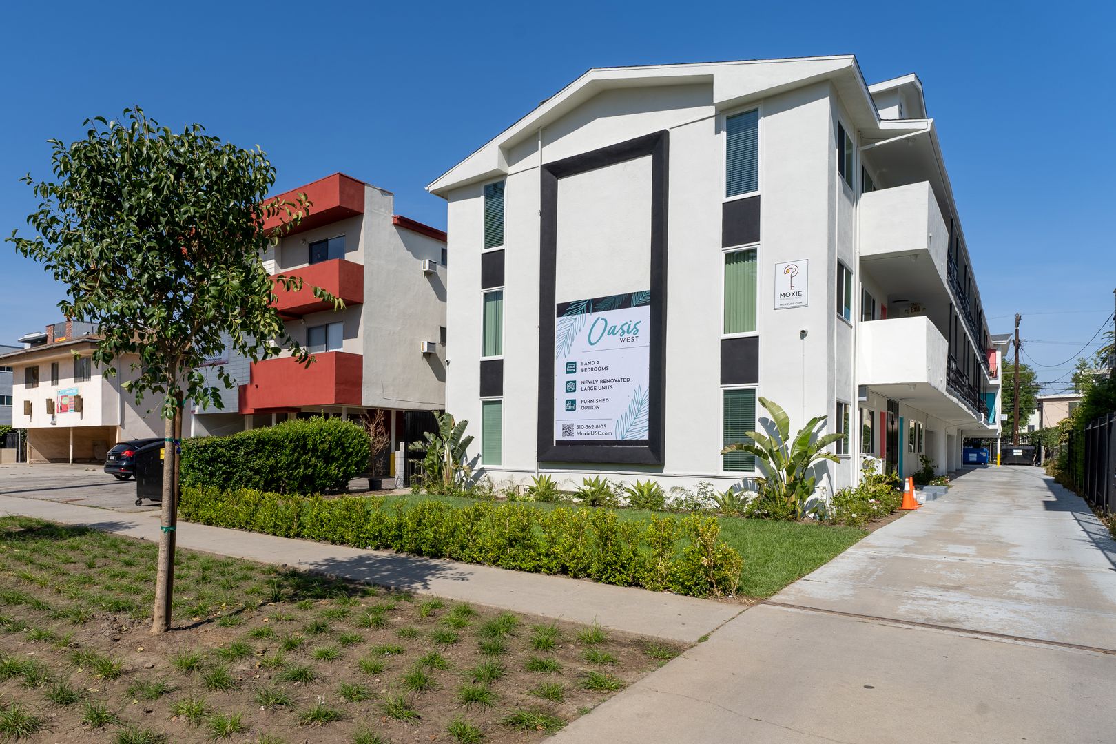 Los Angeles Apartment: 2670 Ellendale Place