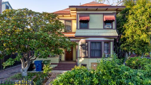 5 bed | Parking | 2,100 SqFt – photo 1