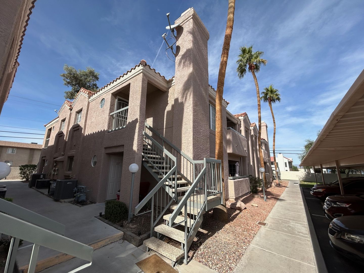 Las Vegas House: 1375 E Hacienda Ave #217