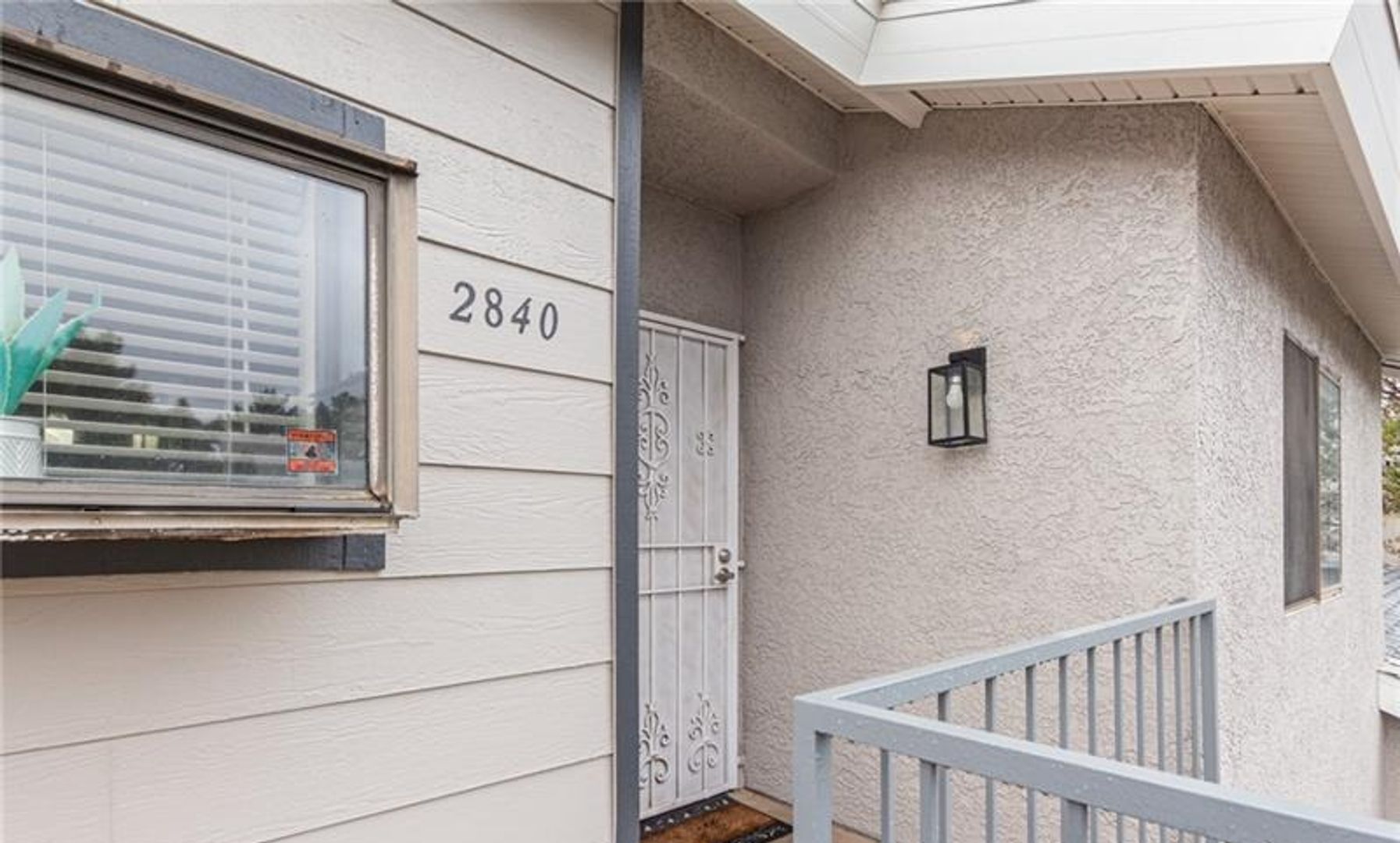 Henderson House: 2840 Bluebonnet Dr