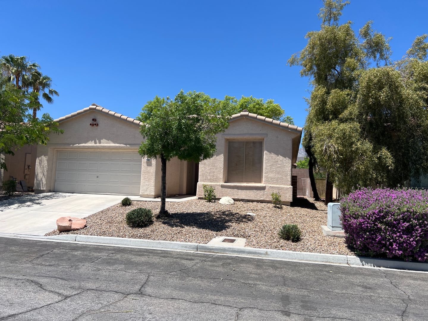 Las Vegas House: 1605 Cimarron Crest St