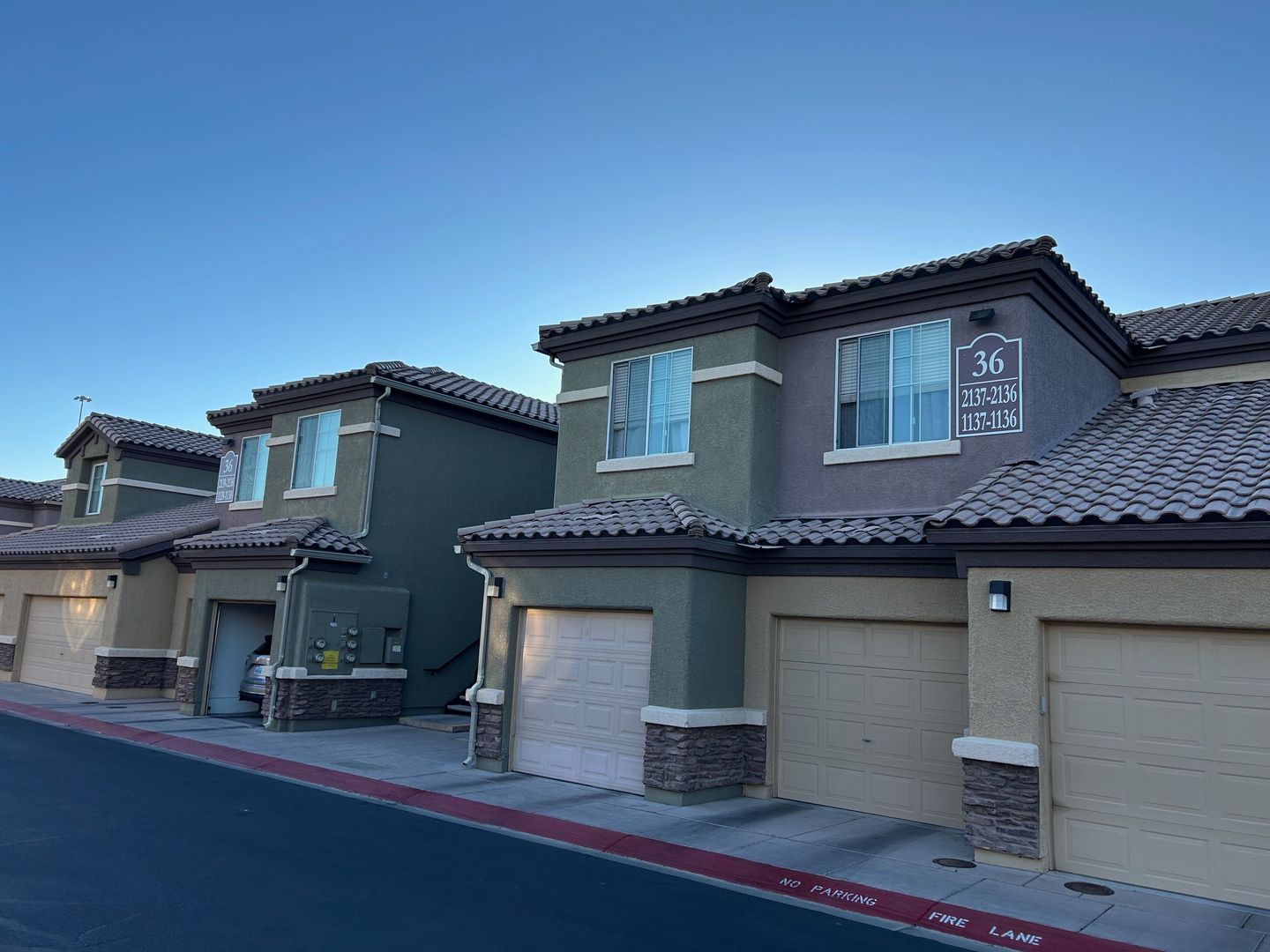 Las Vegas House: 6868 Sky Pointe Drive #2139