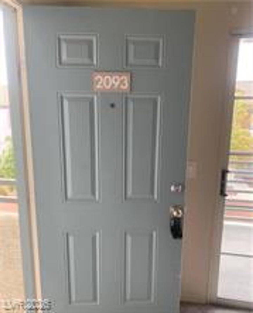 Las Vegas House: 3318 North Decatur Blvd #2093