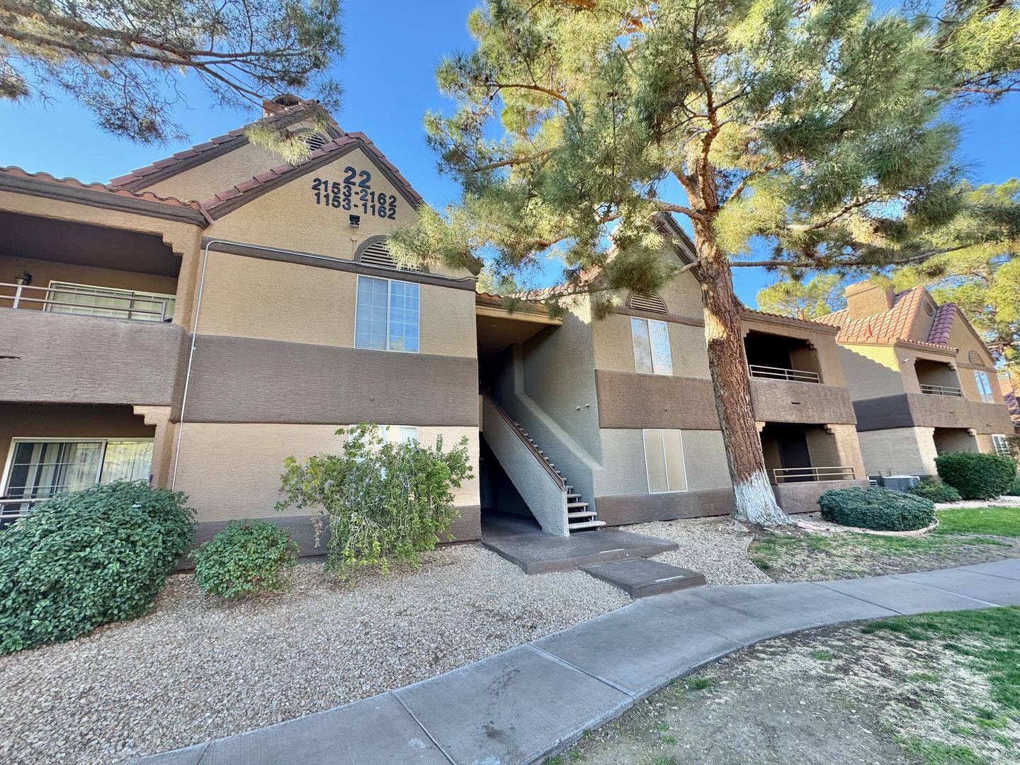 Las Vegas House: 2200 S Fort Apache Rd