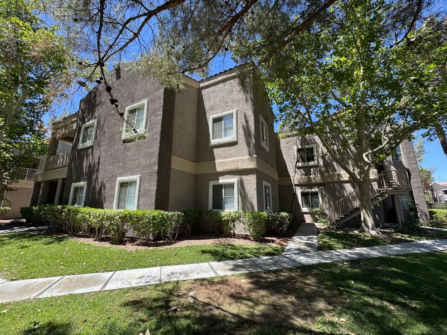 Las Vegas House: 5250 South Rainbow Blvd #1005