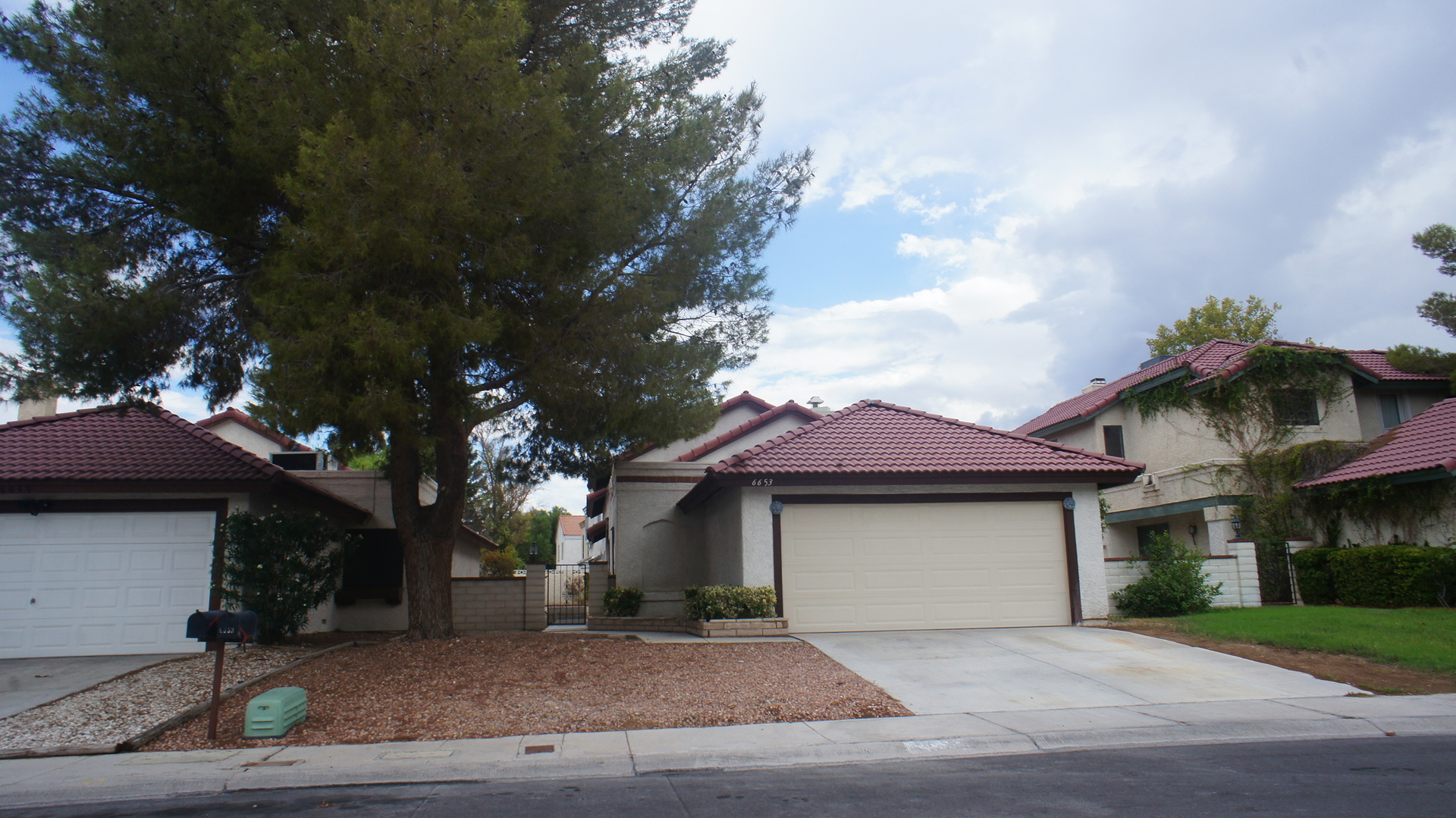 Las Vegas House: 6653 Joe Michael Way
