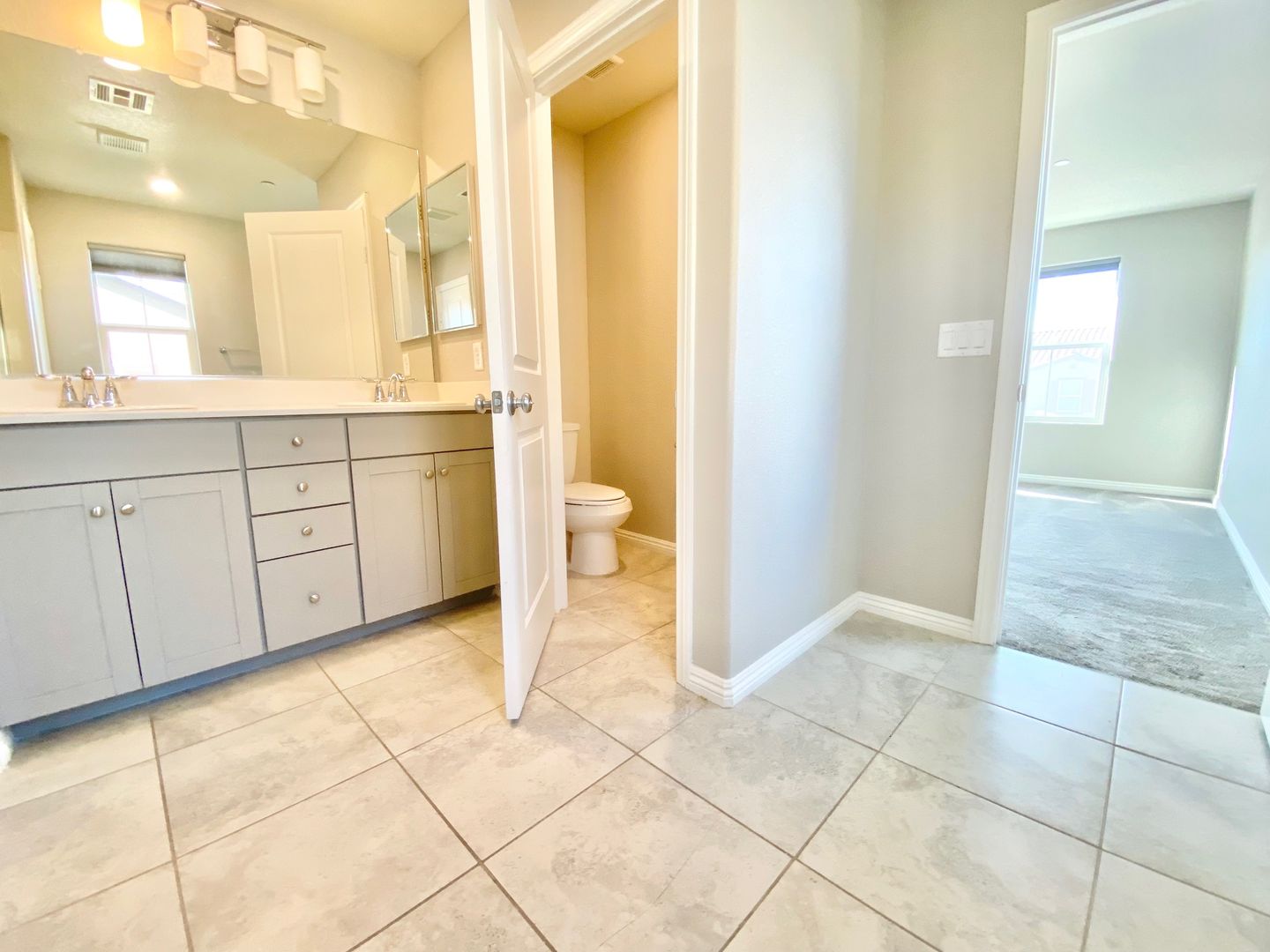 Henderson House: 2826 Turnstone Ridge St