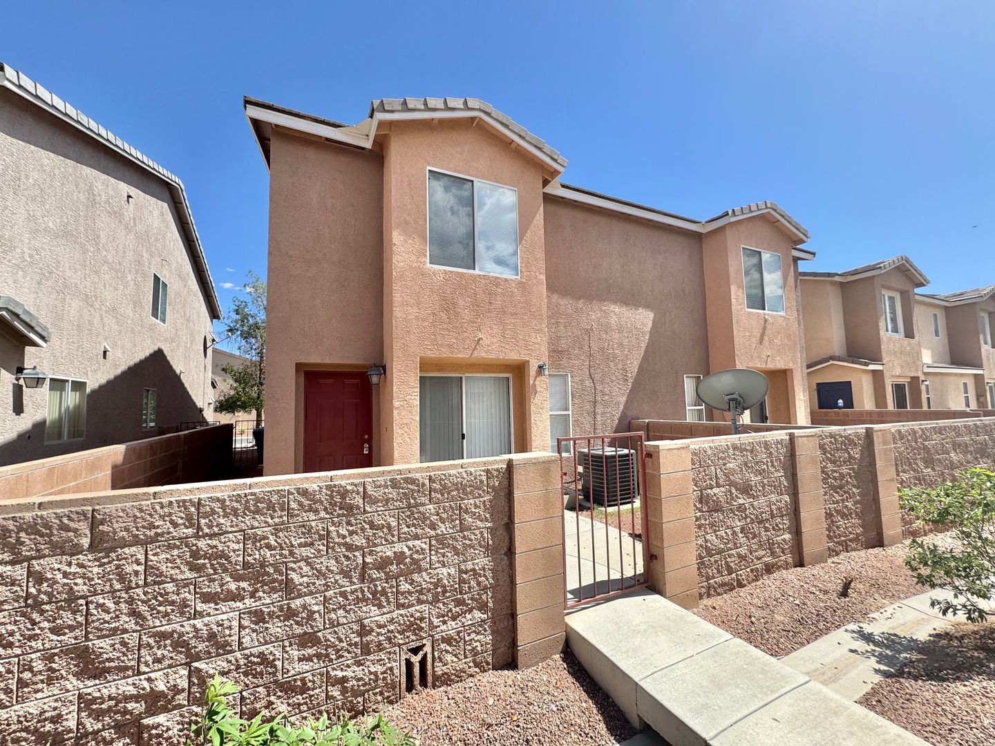 LAS VEGAS House: 4079 Halfmoon Bay Dr