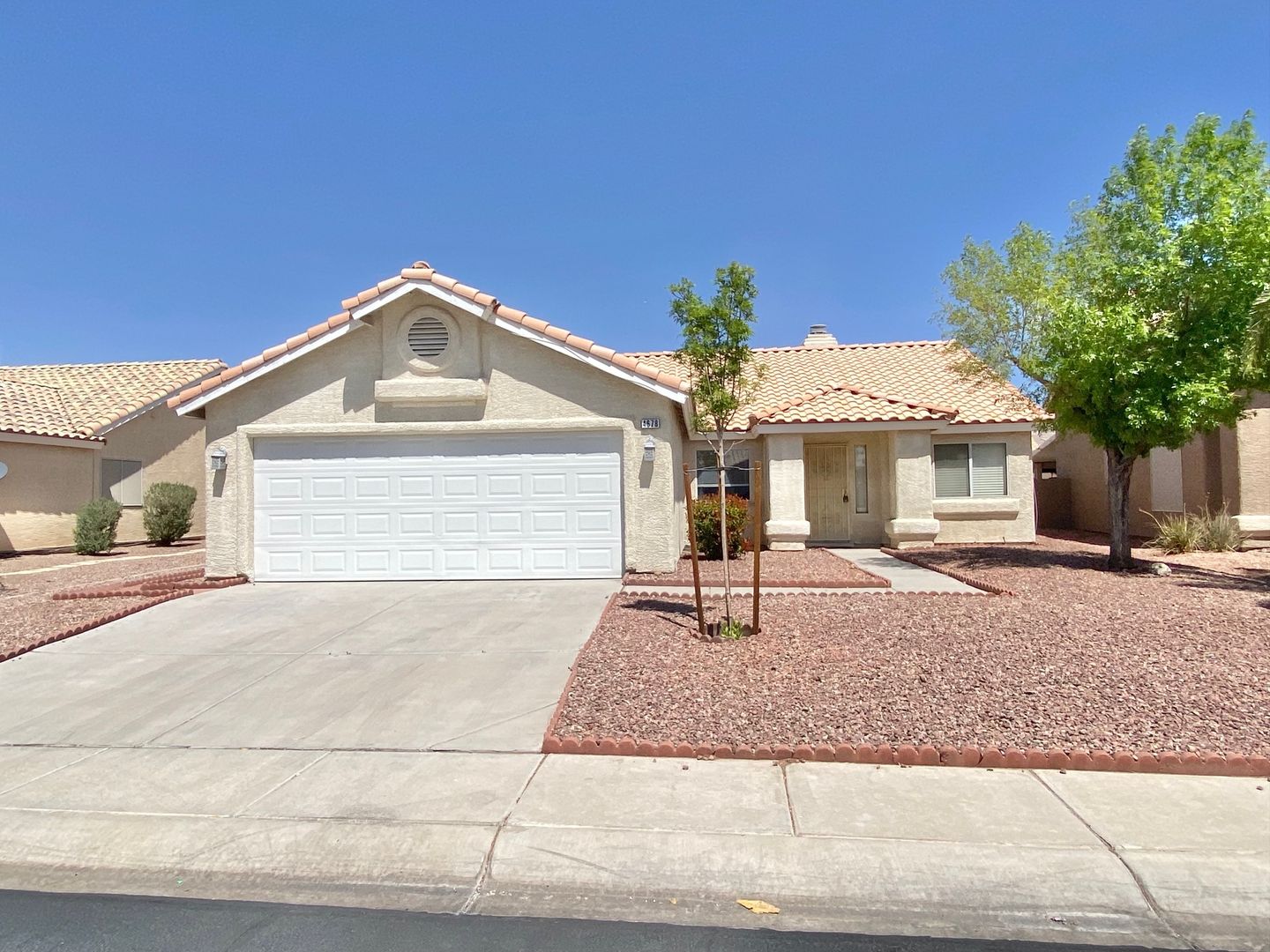 Las Vegas House: 4678 Carefree Drive
