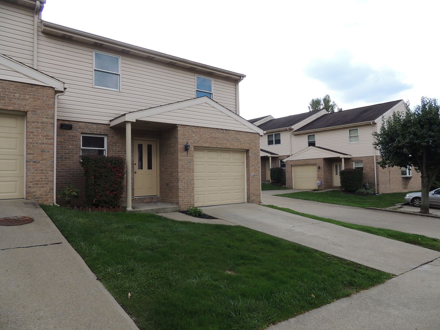 Morgantown Apartment: 51 Alderman Dr.