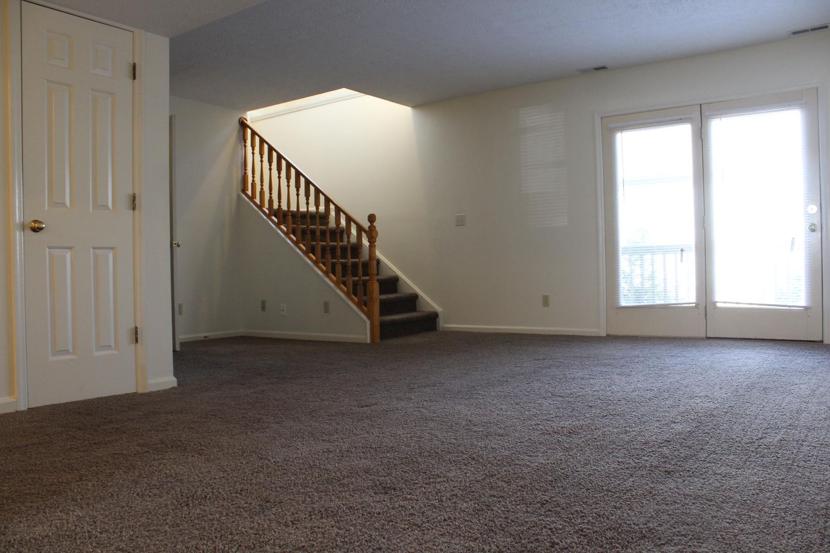 Braemar Townhomes Large 3 Bedroom w/ garage 5 of 5