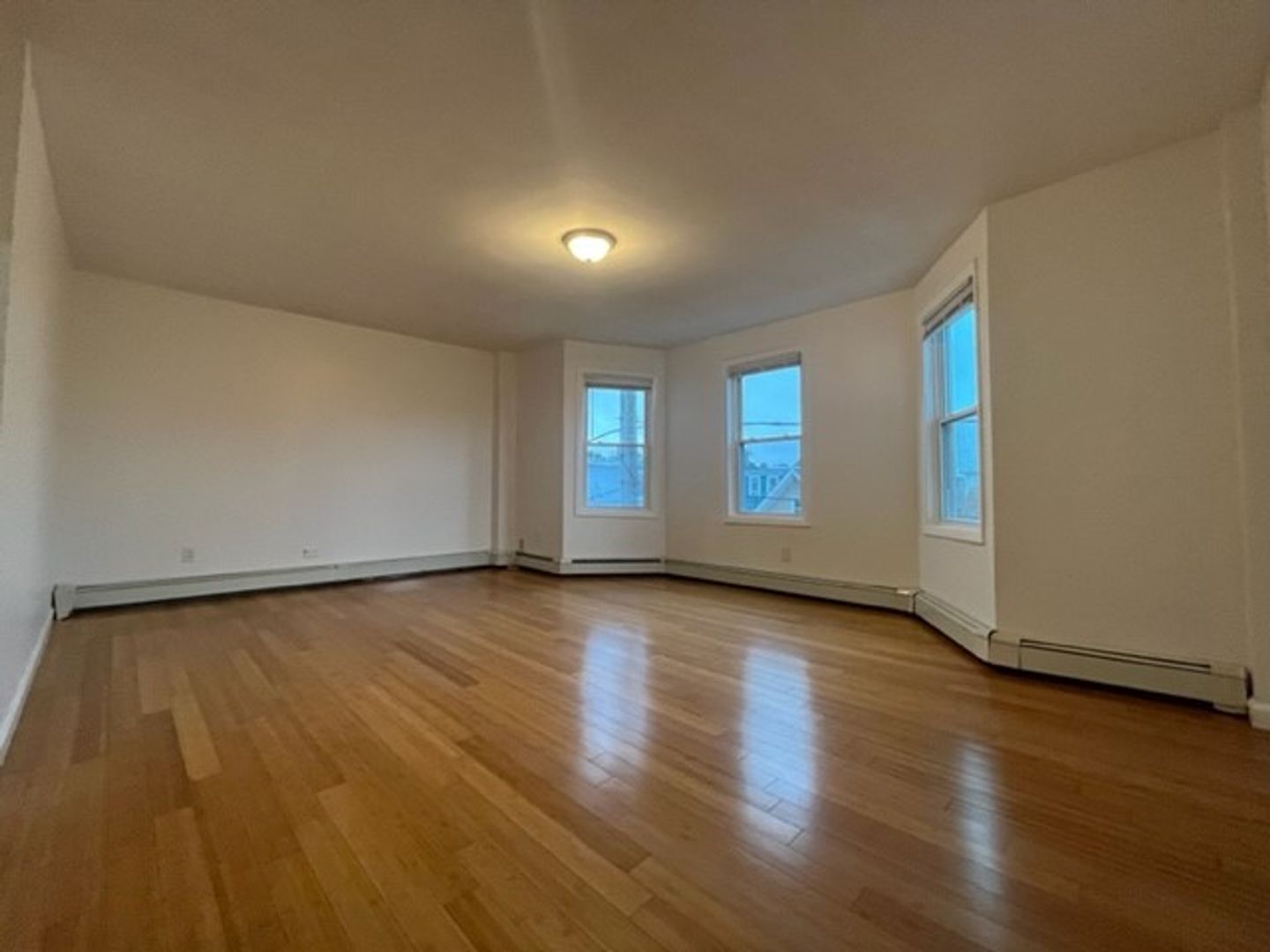 Providence Apartment: 86 Sutton Street