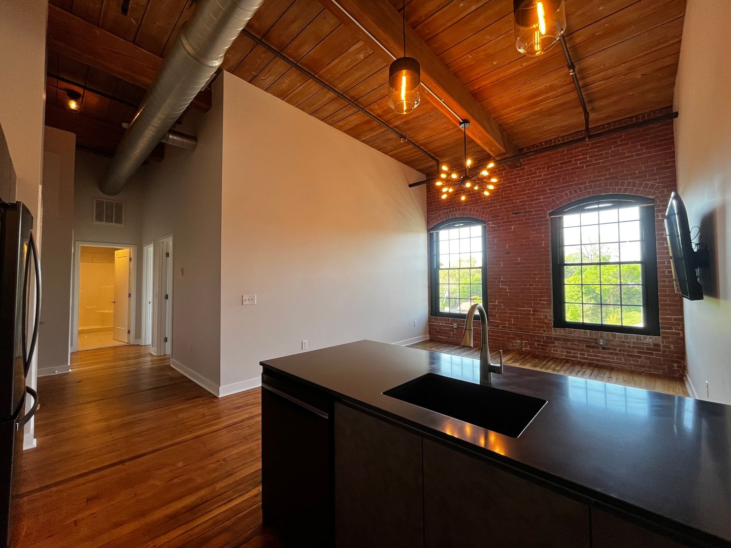 Providence Apartment: 725 Branch Ave